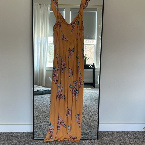 Floral maxi dress size large - Picture 4 of 4